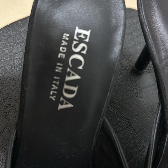 ESCADA Satin Slip on Sandal Size 7B - Picture 3 of 5